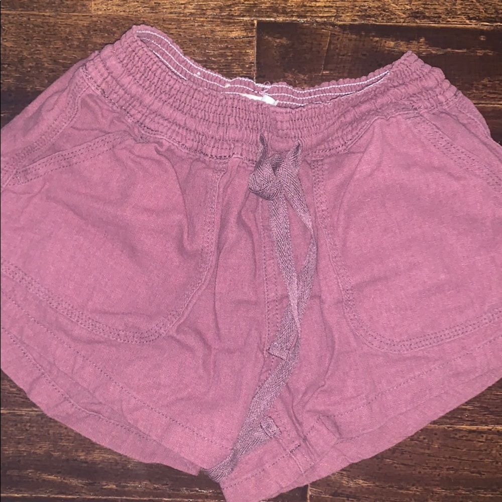 Altar’d state linen red shorts
